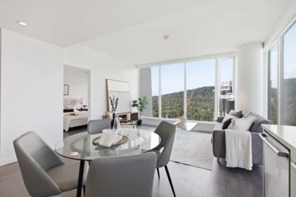 1604 567 Clarke Road, Coquitlam, BC, Coquitlam — Apartment/Condo for sale