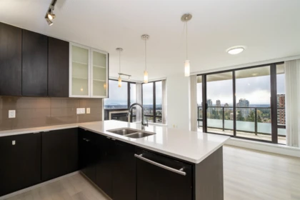 1805 7328 Arcola Street, Burnaby, BC, Burnaby — Apartment/Condo for sale