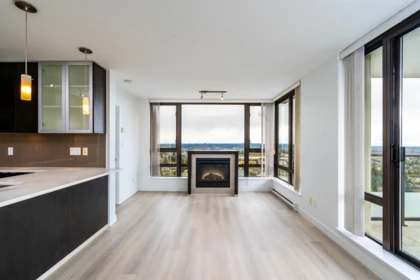 Kitchen Island Photo of 1805 7328 Arcola Street, Burnaby, BC
