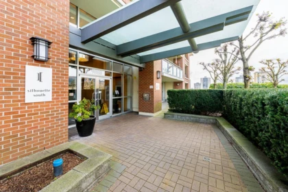 1902 9888 Cameron Street, Burnaby, BC, Burnaby — Apartment/Condo for sale