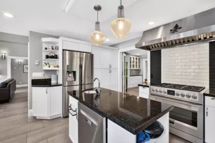 Office / Den Photo of 19185 90 Avenue, Surrey, BC