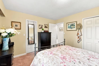 Guest Bathroom Photo of 15467 Poplar Drive, Surrey, BC