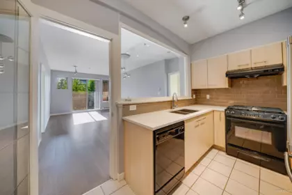 Powder Room Photo of 5412 5111 Garden City Road, Richmond, BC