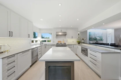 Breakfast Nook Photo of 2023 Hill Drive, North Vancouver, BC