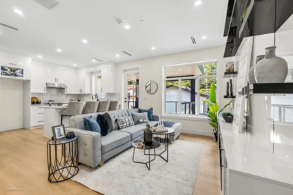 1 281 E 48th Avenue, Vancouver, BC, Vancouver — Half Duplex for sale