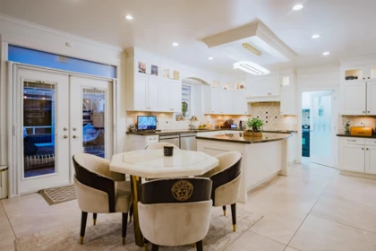 Breakfast Nook Photo of 16050 79 Avenue, Surrey, BC