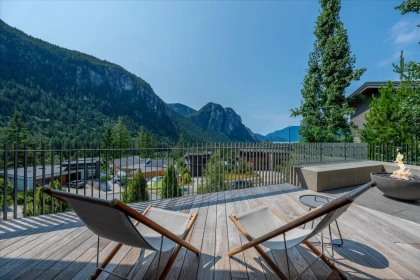 Breakfast Nook Photo of 38574 High Creek Drive, Squamish, BC