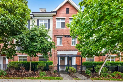 40 20738 84 Avenue, Langley, BC, Langley — Townhouse for sale