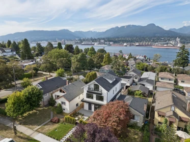 1 2815 Trinity Street, Vancouver, BC, Vancouver — Half Duplex for sale