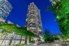 2207 198 Aquarius Mews, Vancouver, BC