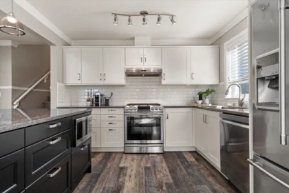 11 8590 Sunrise Drive, Chilliwack, BC, Chilliwack — Townhouse for sale