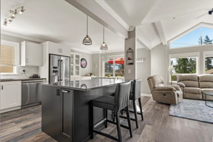 11 8590 Sunrise Drive, Chilliwack, BC, Chilliwack — Townhouse for sale