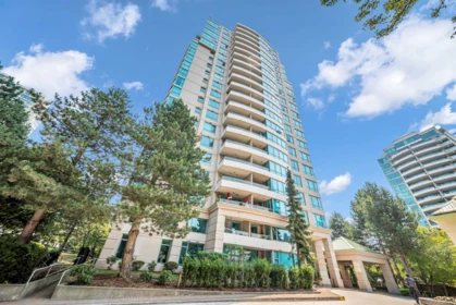 803 6611 Southoaks Crescent, Burnaby, BC, Burnaby — Apartment/Condo for sale