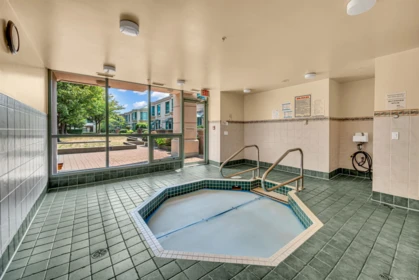 Swimming Pool Photo of 803 6611 Southoaks Crescent, Burnaby, BC