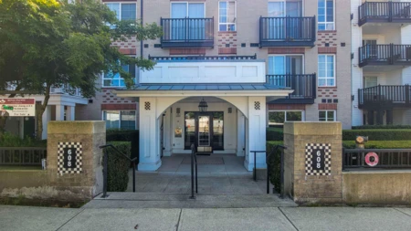 210 608 Como Lake Avenue, Coquitlam, BC, Coquitlam — Apartment/Condo for sale