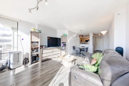 708 8180 Granville Avenue, Richmond, BC, Richmond — Apartment/Condo for sale