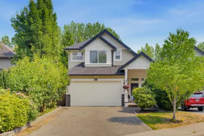 9480 216b Street, Langley, BC, Langley — Single Family Residence for sale