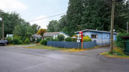 Laundry Room Photo of 240 Campbell Street, Vancouver, BC