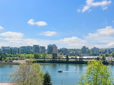 801 980 Cooperage Way, Vancouver, BC, Vancouver — Apartment/Condo for sale