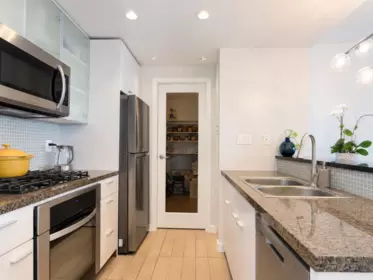 Primary Bathroom Photo of 801 980 Cooperage Way, Vancouver, BC