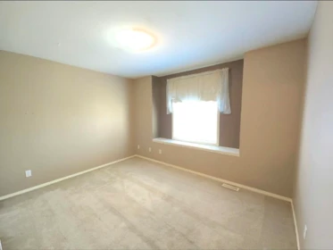 Primary Bathroom Photo of 106 46451 Maple Avenue, Chilliwack, BC