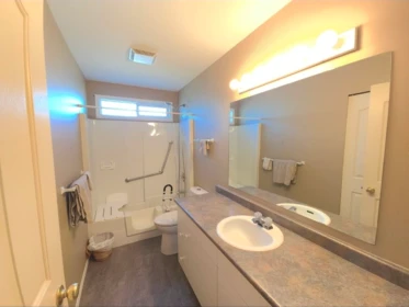 Walk-In Closet Photo of 106 46451 Maple Avenue, Chilliwack, BC