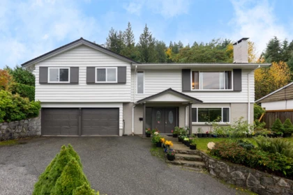 Exterior Rear Photo of 850 Jefferson Avenue, West Vancouver, BC