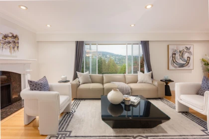 Family Room Photo of 850 Jefferson Avenue, West Vancouver, BC