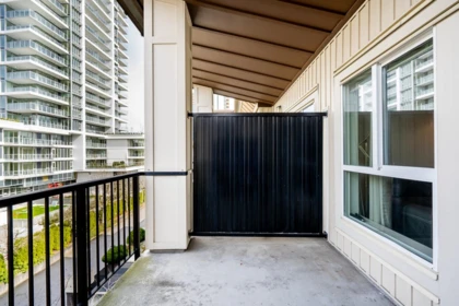 Hallway Photo of 410 9655 King George Boulevard, Surrey, BC