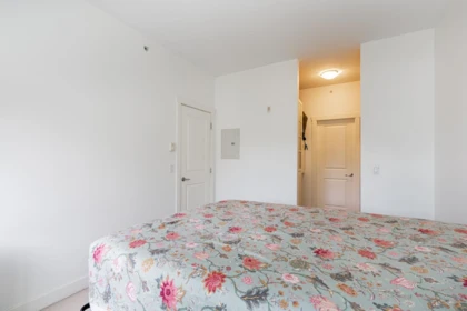Office / Den Photo of 410 9655 King George Boulevard, Surrey, BC