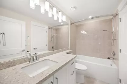 Kitchen Island Photo of 307 11063 Ravine Road, Surrey, BC