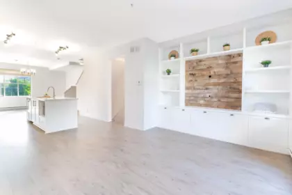 Family Room Photo of 60 9525 204 Street, Langley, BC