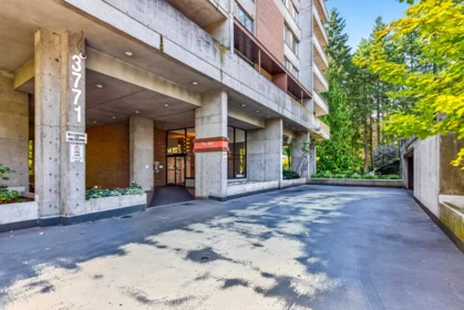 Family Room Photo of 1601 3771 Bartlett Court, Burnaby, BC