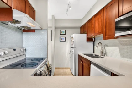 Primary Bedroom Photo of 1601 3771 Bartlett Court, Burnaby, BC