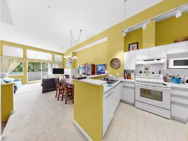 Dining Area Photo of 4 3592 Whitney Place, Vancouver, BC