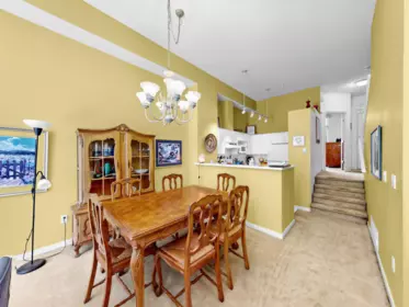 Kitchen Photo of 4 3592 Whitney Place, Vancouver, BC