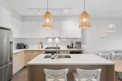 Kitchen Photo of 210 625 E 3rd Street, North Vancouver, BC