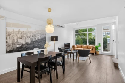 561 W 29th Avenue, Vancouver, BC, Vancouver — Townhouse for sale