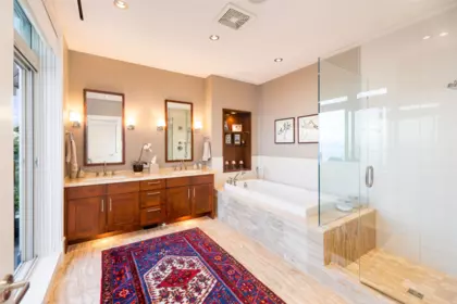 Laundry Room Photo of 101 2535 Garden Court, West Vancouver, BC
