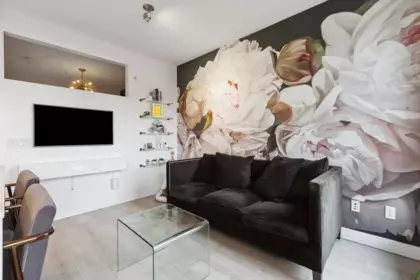 Family Room Photo of 513 733 W 3rd Street, North Vancouver, BC