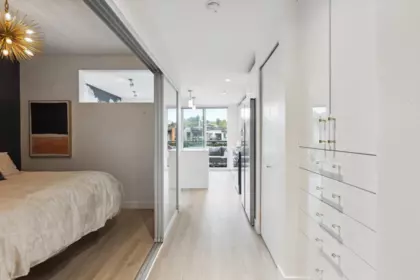 Guest Bathroom Photo of 513 733 W 3rd Street, North Vancouver, BC