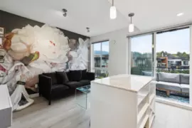 513 733 W 3rd Street, North Vancouver, BC
