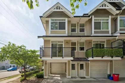1 8277 161 Street, Surrey, BC, Surrey — Townhouse for sale