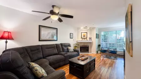 106 8495 Jellicoe Street, Vancouver, BC, Vancouver — Apartment/Condo for sale