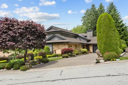 11 Elsdon Bay, Port Moody, BC, Port moody — Single Family Residence for sale