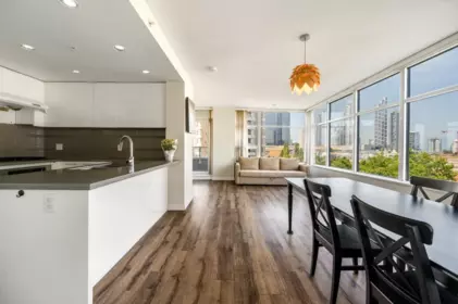 Kitchen Photo of 702 4880 Bennett Street, Burnaby, BC