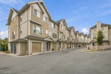 25 19097 64 Avenue, Surrey, BC, Surrey — Townhouse for sale