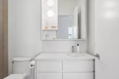 Guest Bathroom Photo of 26 6340 Market Avenue, Tsawwassen, BC