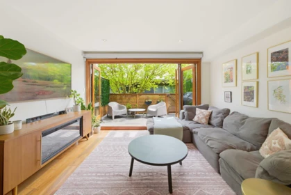 Breakfast Nook Photo of 2222 Caledonia Avenue, North Vancouver, BC