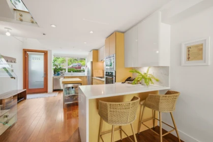 Kitchen Island Photo of 2222 Caledonia Avenue, North Vancouver, BC